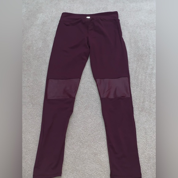 Infinitely Strong Leggings - Picture 2 of 2